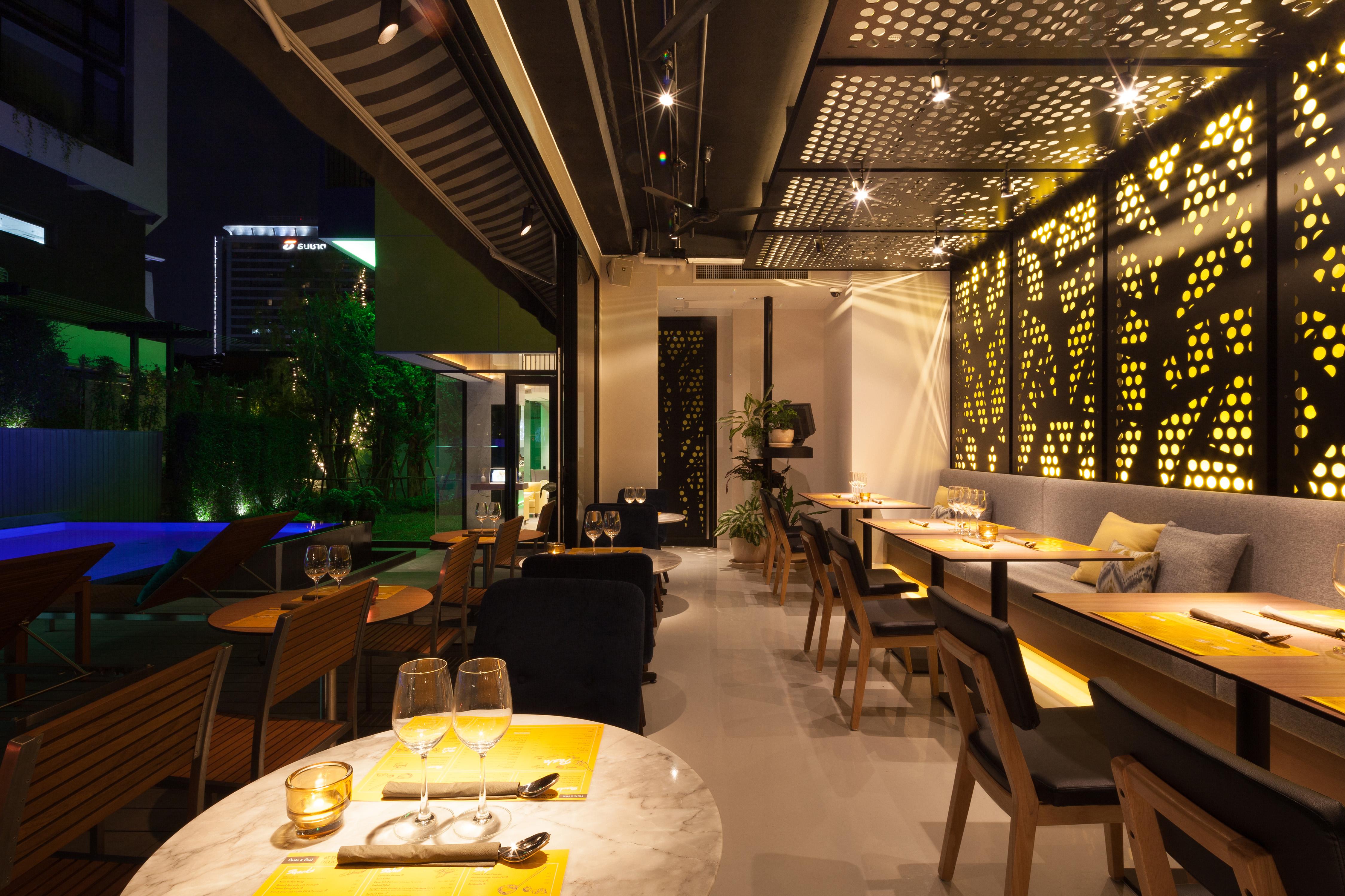 LiT BANGKOK Residence - SHA Extra Plus Banguecoque Exterior foto