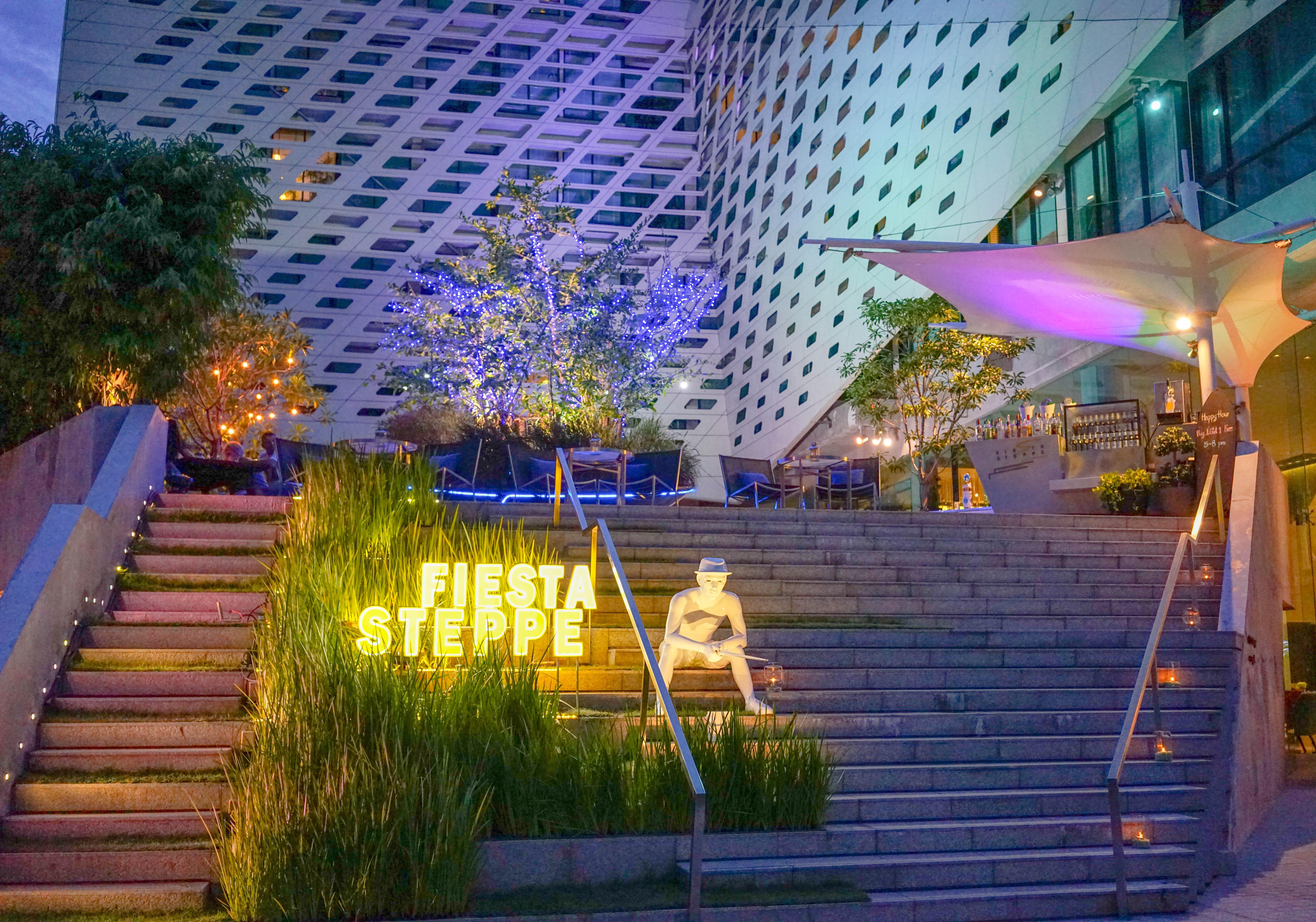 LiT BANGKOK Residence - SHA Extra Plus Banguecoque Exterior foto