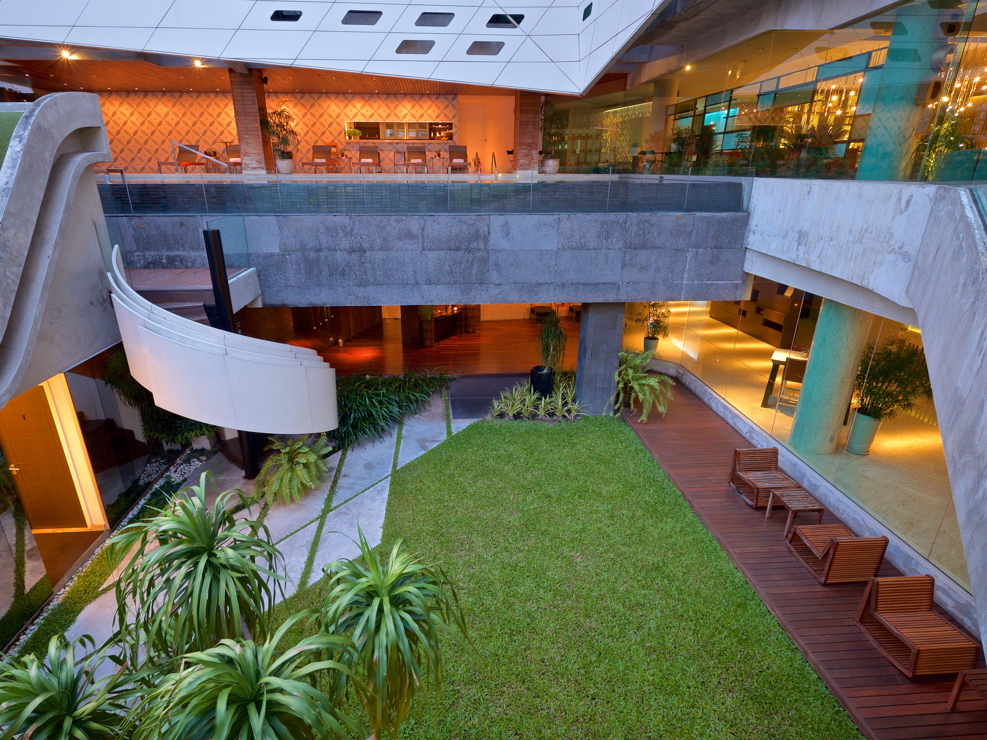 LiT BANGKOK Residence - SHA Extra Plus Banguecoque Exterior foto