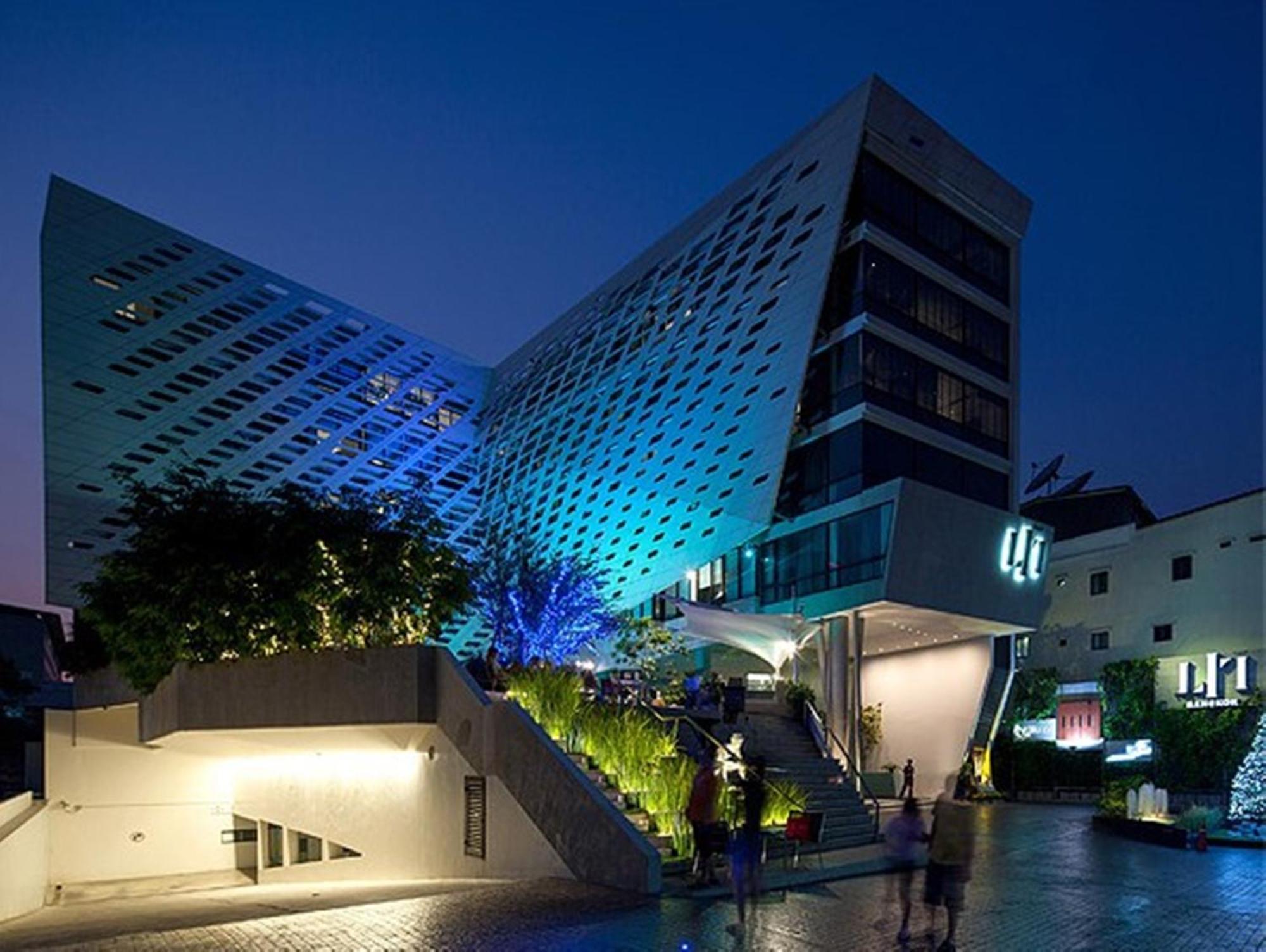 LiT BANGKOK Residence - SHA Extra Plus Banguecoque Exterior foto